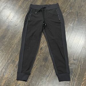 Athleta Pants Women’s 6 Headlands‎ Hybrid Trek Jogger Black Stretch Outdoor